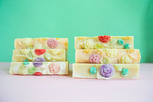 Roses 🌹 Memories Soap + 12 pcs